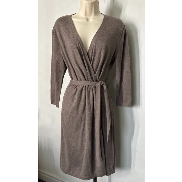 Banana Republic Dresses & Skirts - Banana Republic 🤎 Taupe Knit Wrap Dress – Size Medium